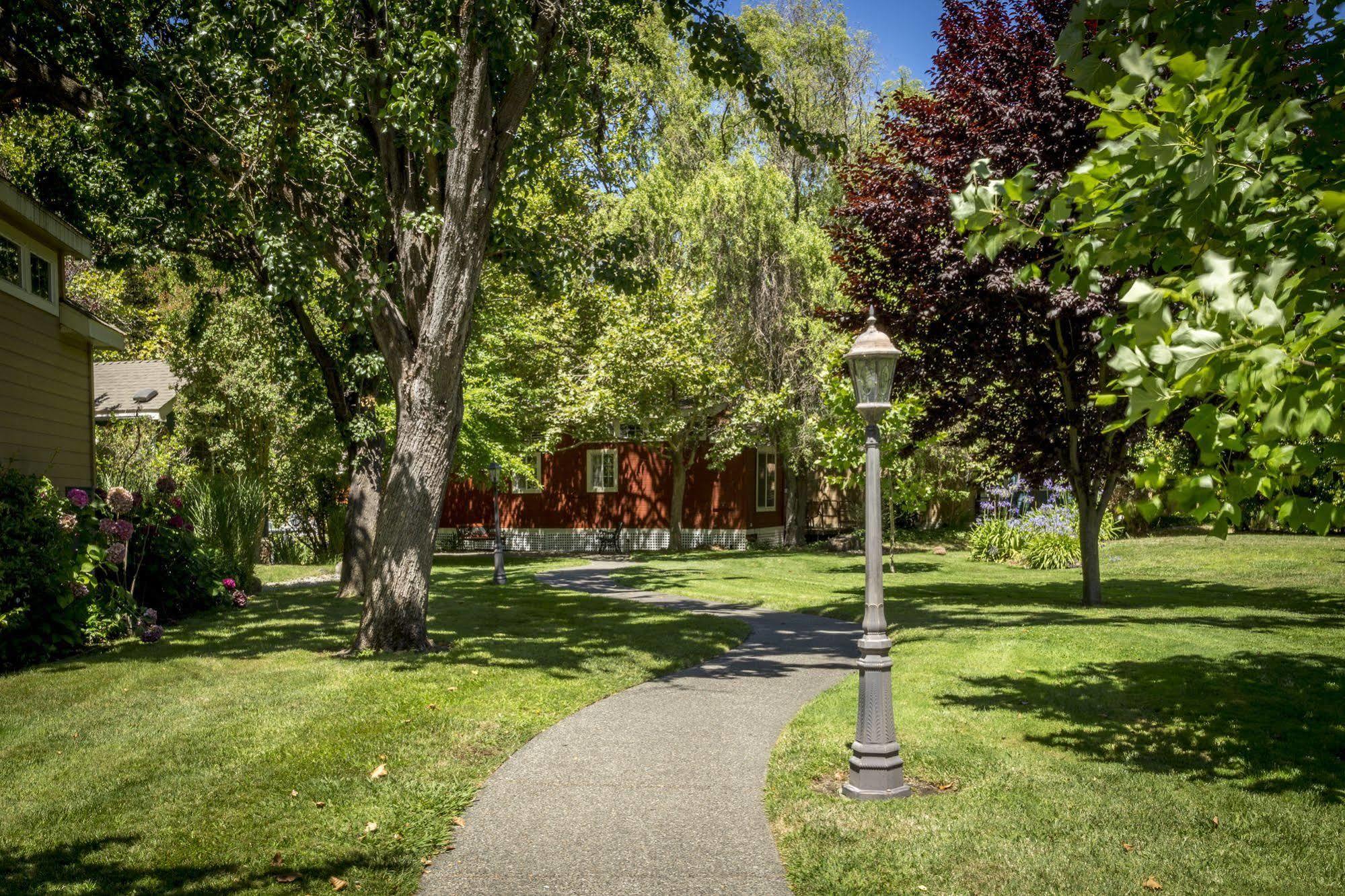 Riverpointe Napa Valley Resort Exterior foto